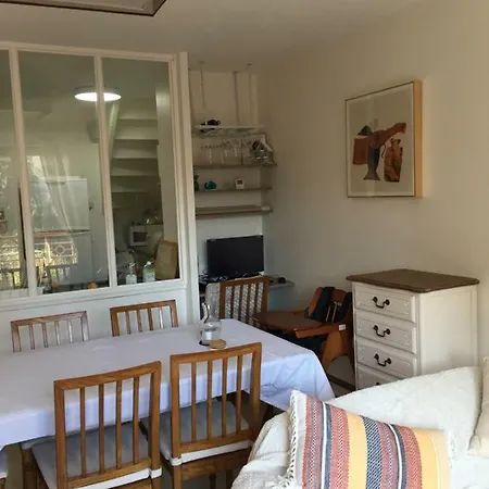 Comfy Studio 5mins Away Pansiyon